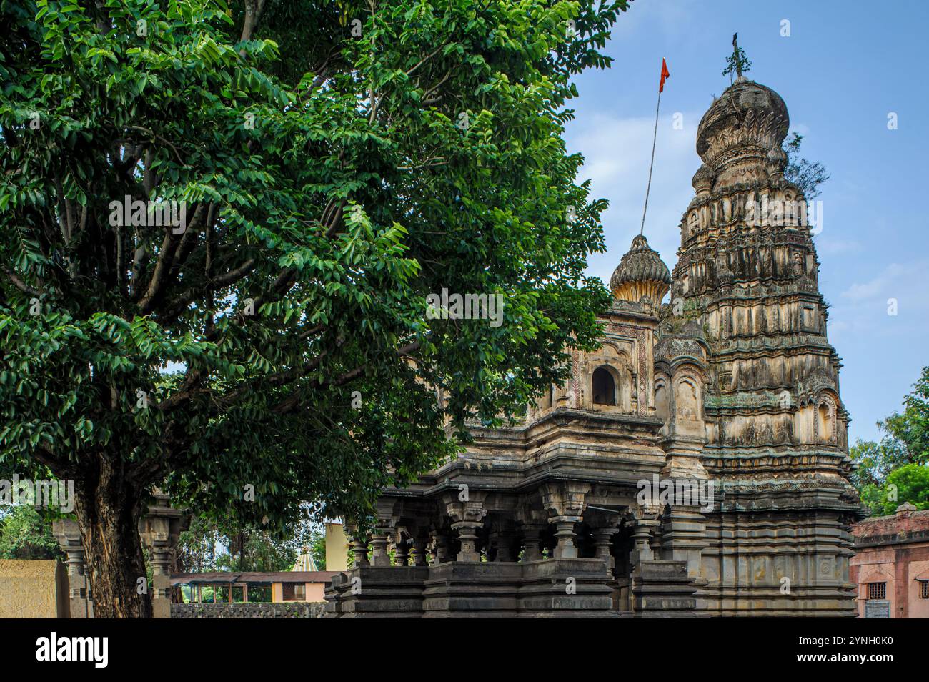 06 05 2014 Shree Kshetra Sangam Mahuli e Kshetra Mahuli sono due templi situati alla confluenza dei fiumi Krishna e Venna a Satara Maharashtra Foto Stock