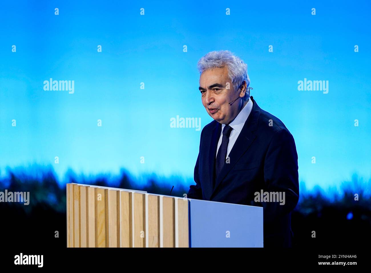 Oslo, Norvegia. 26 novembre 2024. Oslo 20241126. Il direttore dell'AIE, il dottor Fatih Birol, tiene un discorso durante la conferenza autunnale di Equinor 2024 Norske Teater a Oslo, Norvegia, martedì mattina. Foto: Thomas Fure / NTB credito: NTB/Alamy Live News Foto Stock