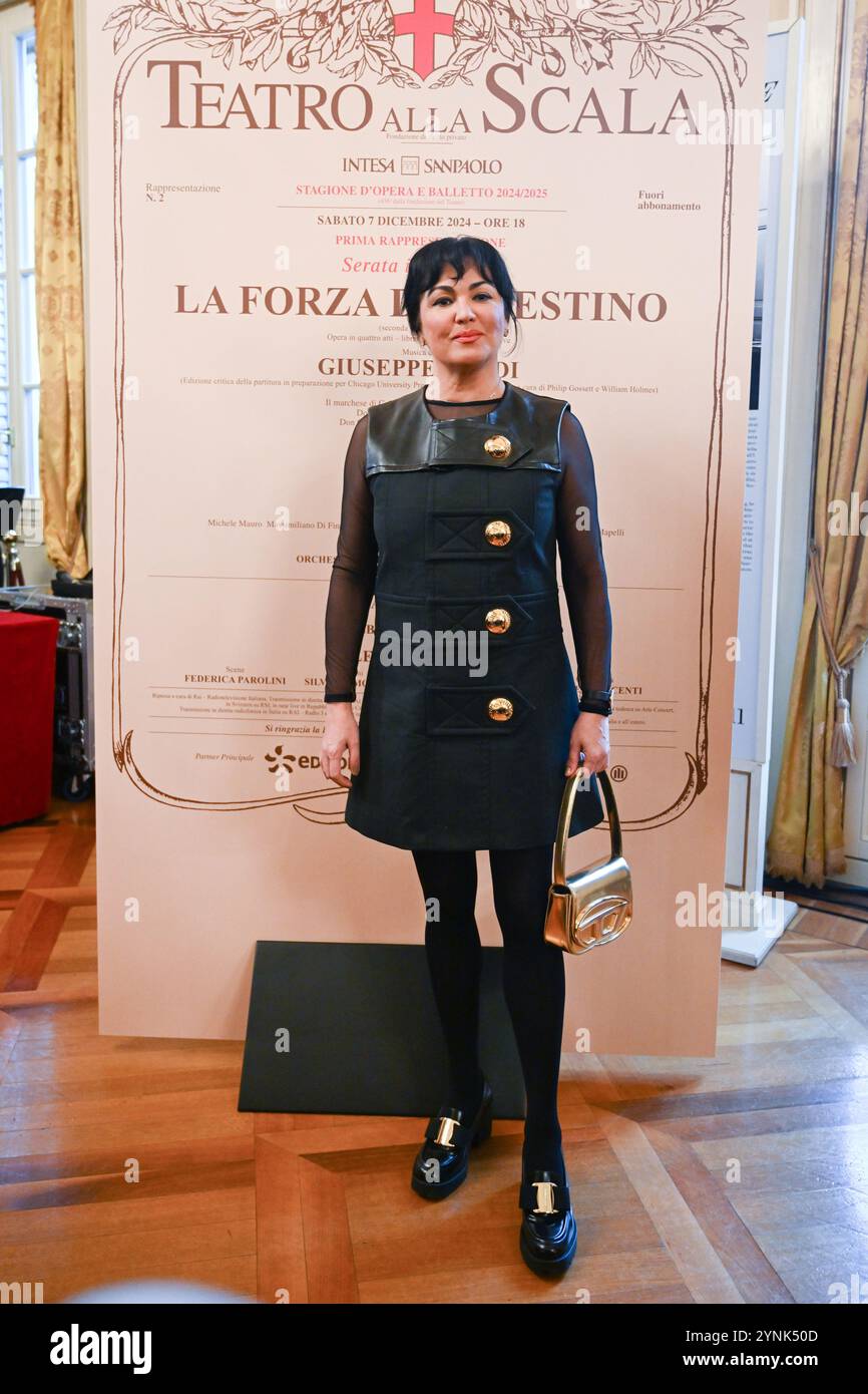 Milano, conferenza stampa della serata inaugurale Teatro alla Scala - la forza del destino - nella foto: Anna Netrebko Foto Stock