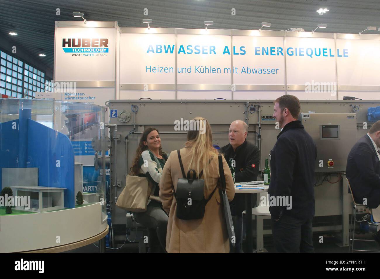 26.11.2024 Dortmund, Fachmesse für zukünftige Wärmeversorgung in der Messe Dortmund. *** 26 11 2024 Dortmund, fiera per la futura fornitura di calore a Messe Dortmund Foto Stock