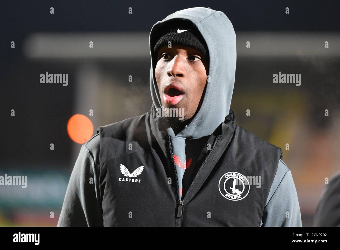 Burton upon Trent, Inghilterra. 26 novembre 2024. Thierry Small prima dello Sky Bet EFL League One match tra Burton Albion e Charlton Athletic al Pirelli Stadium. Kyle Andrews/Alamy Live News Foto Stock