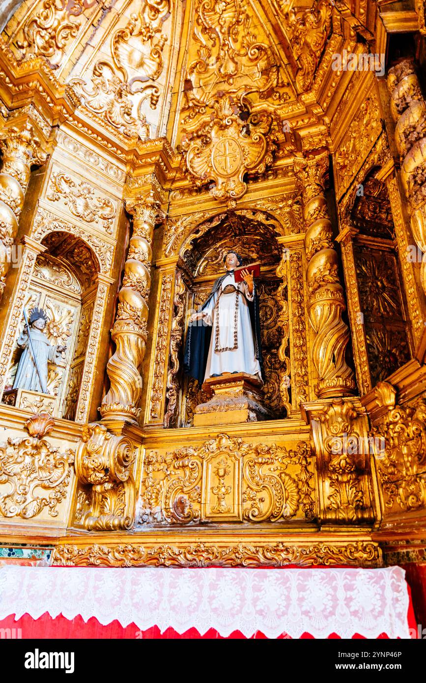 Altare. Chiesa dei Dominicas, Igreja das Domínicas. Elvas, Alentejo, Portogallo, Europa. Foto Stock