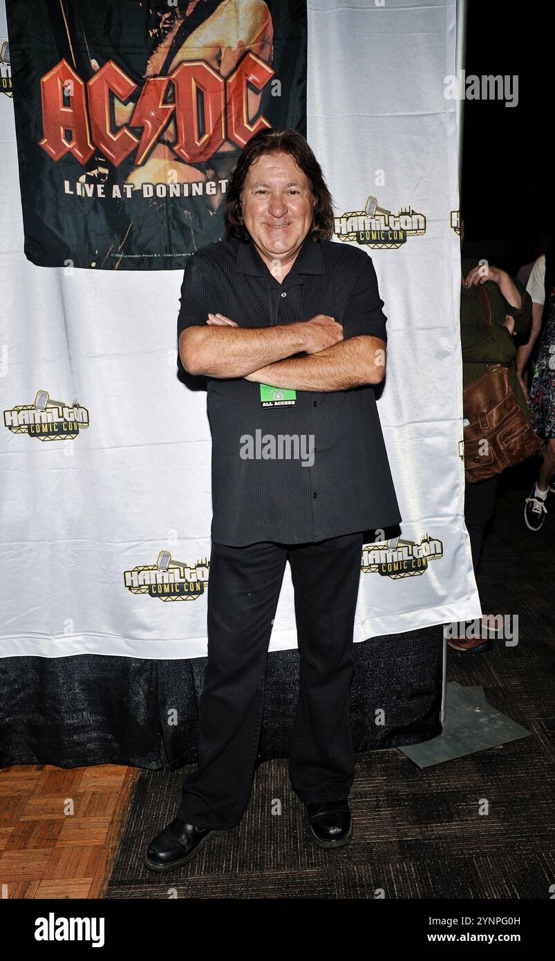 21 settembre 2024 - Hamilton, Ontario, Canada. Musicista Simon Wright, batterista AC/DC all'Hamilton Comic con 2024 all'Hamilton Convention Centre di Carmen's.. (Immagine di credito: © Brent Perniac/AdMedia tramite ZUMA Press Wire) SOLO PER USO EDITORIALE! Non per USO commerciale! Foto Stock