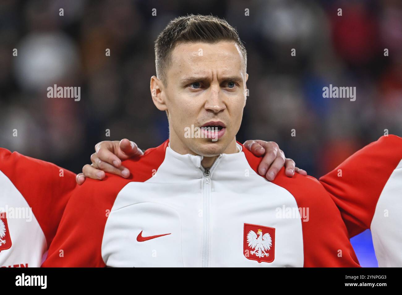 PRAGA, REPUBBLICA CECA - 24 MARZO 2023: Qualifiche per UEFA euro 2024. Partita Repubblica Ceca - Polonia 3:1. Przemyslaw Frankowski durante l'inno. Foto Stock