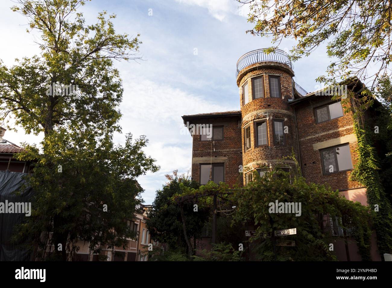 La città vecchia in un caldo giorno d'estate. Plovdiv, Bulgaria, Europa Foto Stock