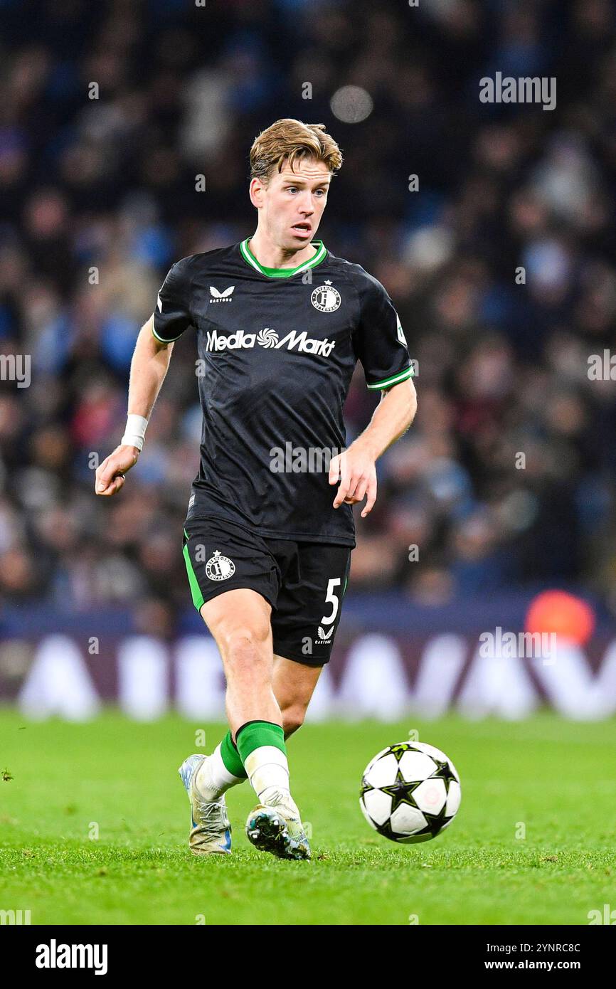 Etihad Stadium, Manchester, Regno Unito. 26 novembre 2024. UEFA Champions League Football, Manchester City contro Feyenoord; Gijs Smal of Feyenoord sul pallone credito: Action Plus Sports/Alamy Live News Foto Stock