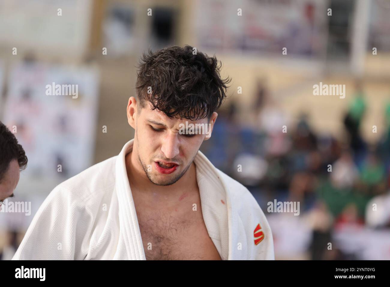 2° Giochi militari africani Abuja 2024 Judo combattente durante la prestigiosa competizione ha evidenziato l'eccezionale atleticità e sportività delle forze armate di entrambe le nazioni. Abuja Nigeria Abuja Nigeria Copyright: XEmmanuelxOsodixx Foto Stock