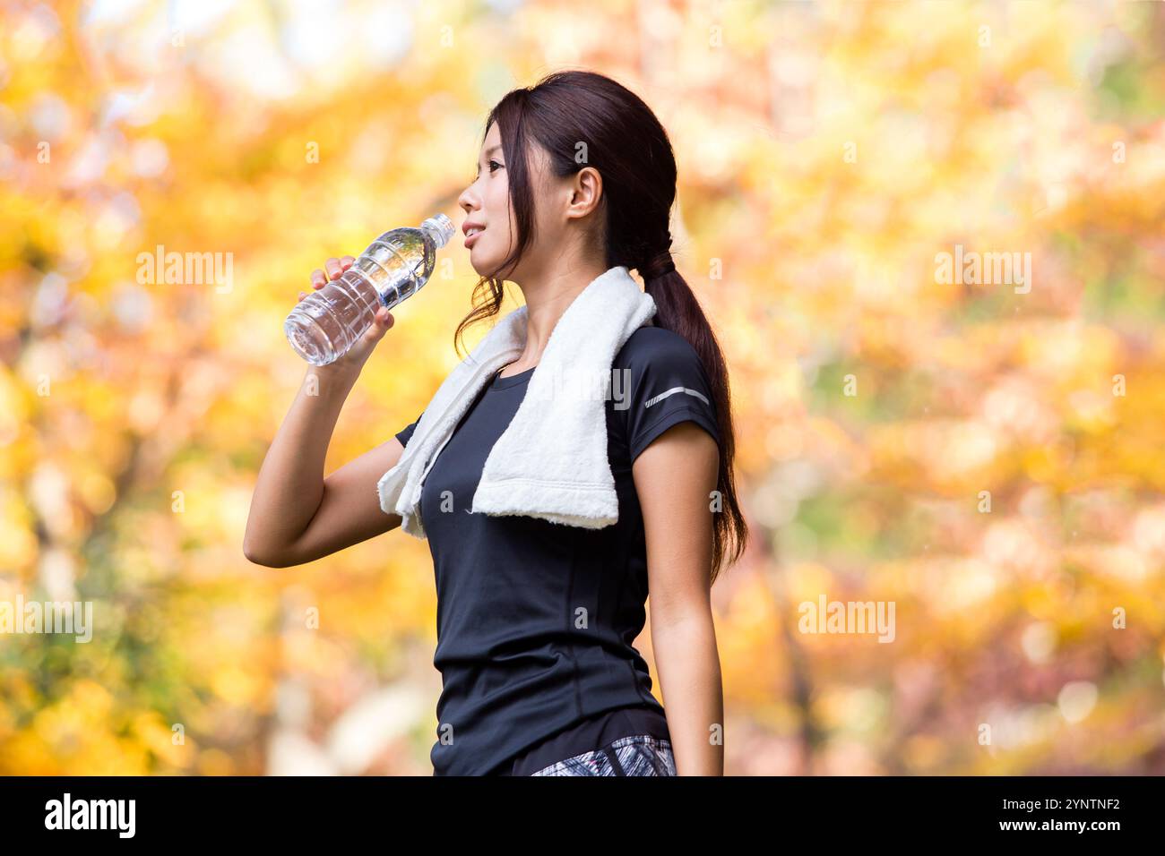 Donna in abbigliamento sportivo Foto Stock