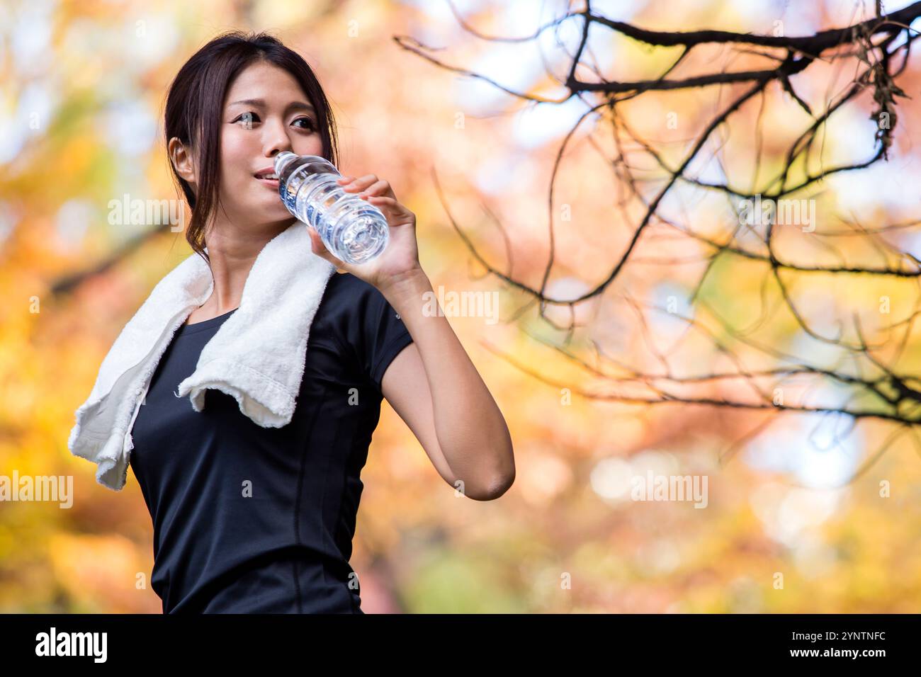 Donna in abbigliamento sportivo Foto Stock
