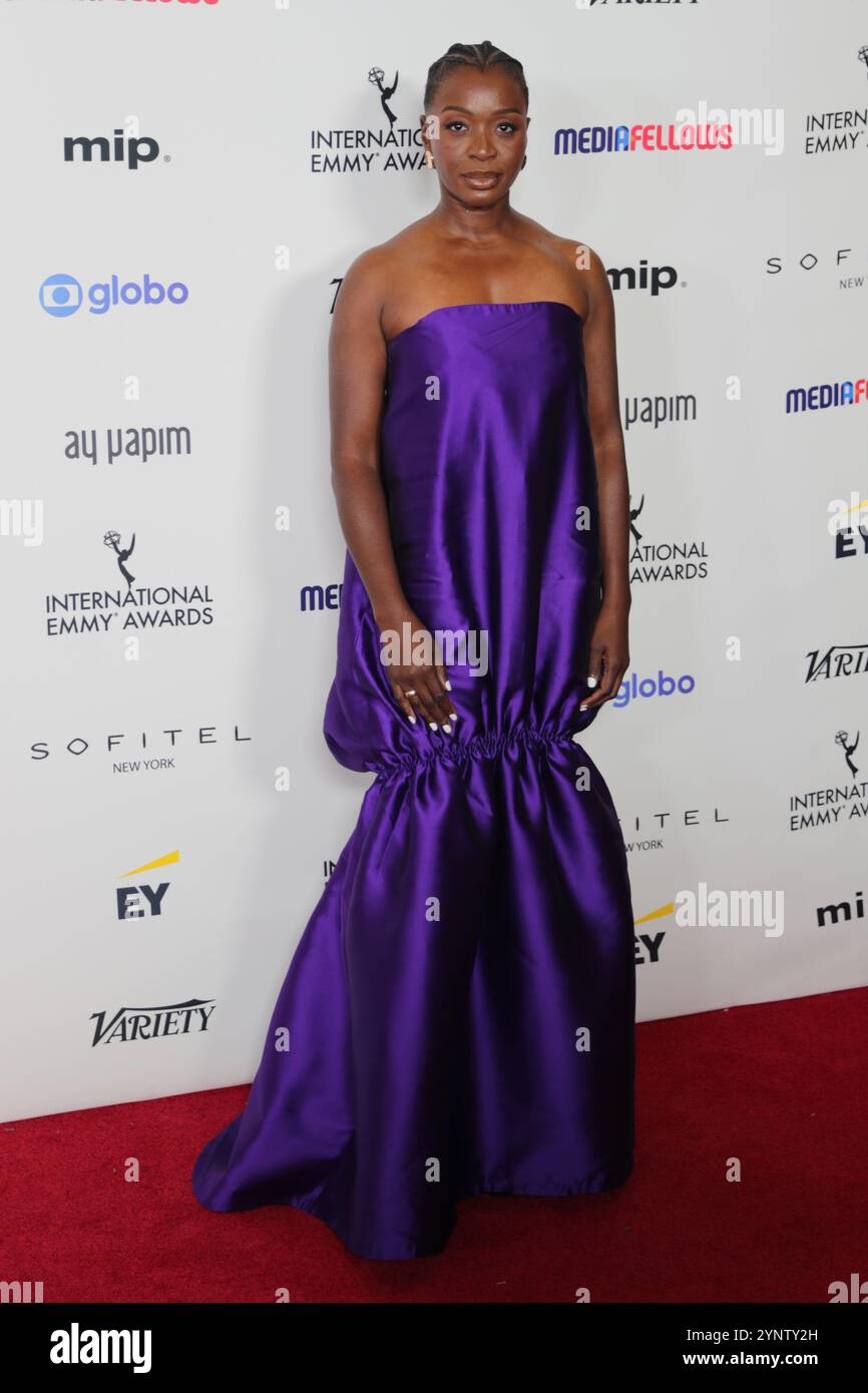 NEW YORK, NEW YORK - NOVEMBRE 25: L'attrice nigeriana Folake Olowofoyeku partecipa al 52° International Emmy Awards al New York Hilton il 25 novembre 2024 a New York City. La serata ha celebrato il talento globale e l'eccellenza della televisione, attirando stelle da tutto il mondo. (Foto: Giada Papini Rampelotto/EuropaNewswire). Foto Stock