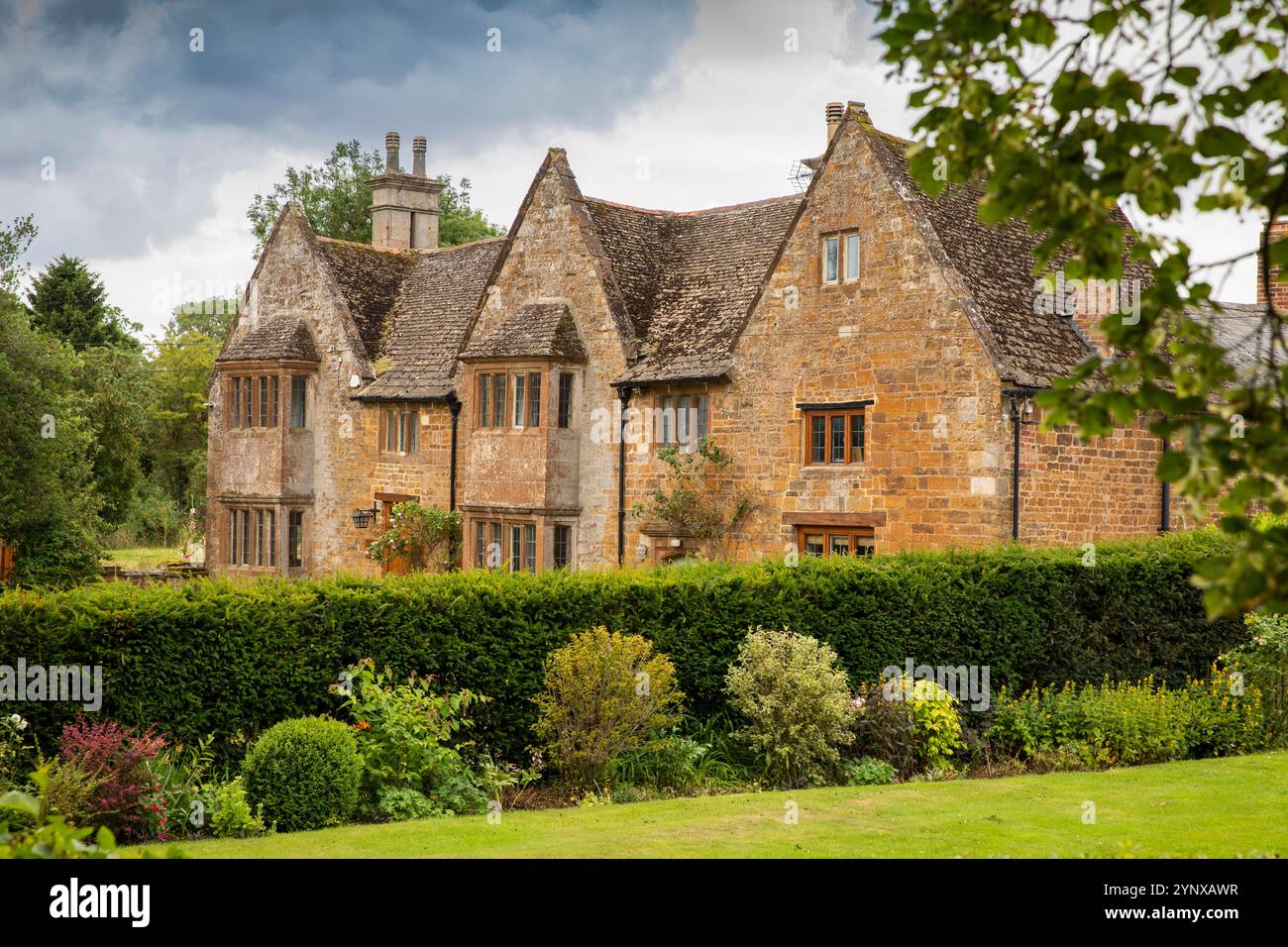 Regno Unito, Inghilterra, Rutland, Braunston, Wood Lane, ex casa padronale, ora due abitazioni Foto Stock