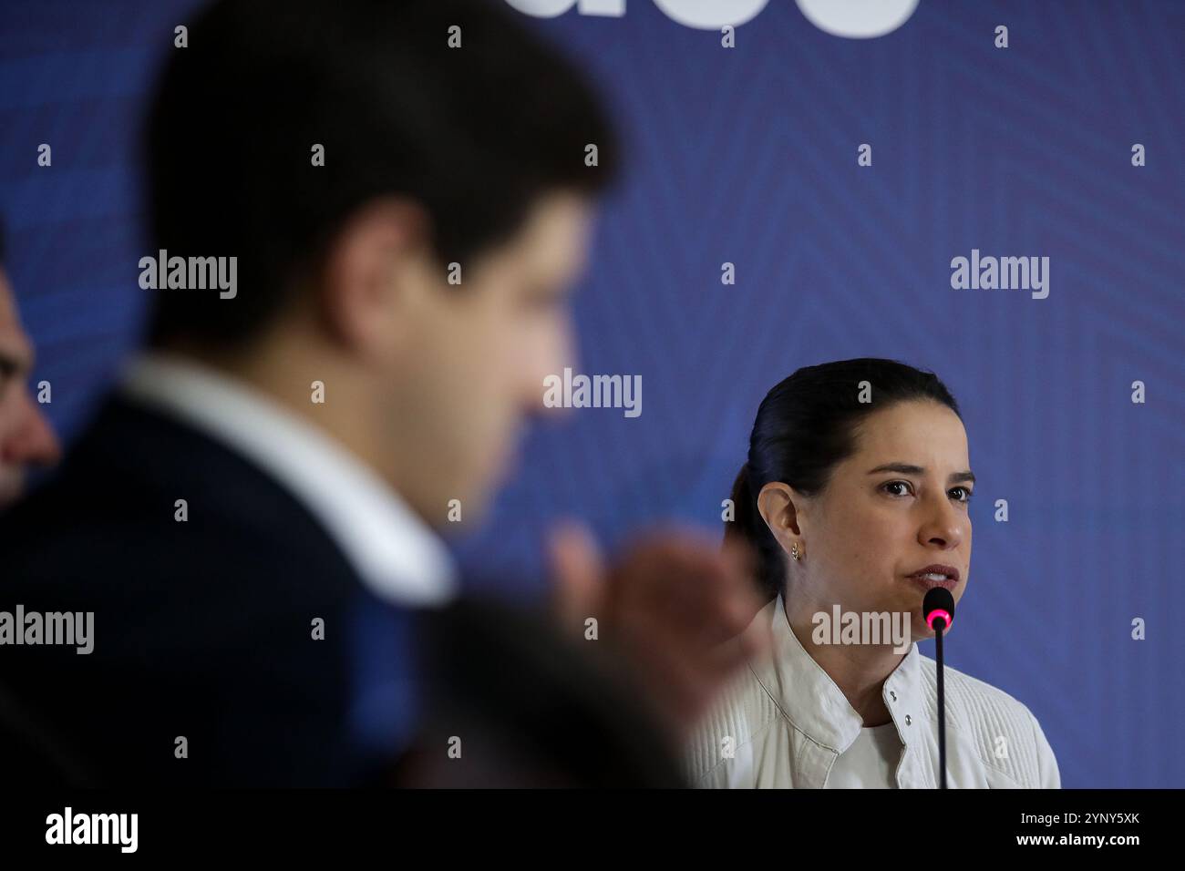 Recife, PE, 11/27/2024 - MINISTRO RUI COSTA - la mattina di questo mercoledì (27), il Ministro della Casa civile Rui Costa, insieme al governatore di Pernambuco, Raquel Lyra, ha incontrato i sindaci della regione al Palacio do campo das Princesas, per discutere del nuovo PAC, che porterà gli investimenti infrastrutturali federali allo Stato. Dopo la riunione, il ministro e il governatore tennero una conferenza stampa. Anche il sindaco di Recife, Joao campo, e il ministro della Scienza e della tecnologia, Luciana Santos, hanno partecipato a questo incontro. Foto: Rafael Vieira/AGIF (foto di Rafael Vieira/A. Foto Stock