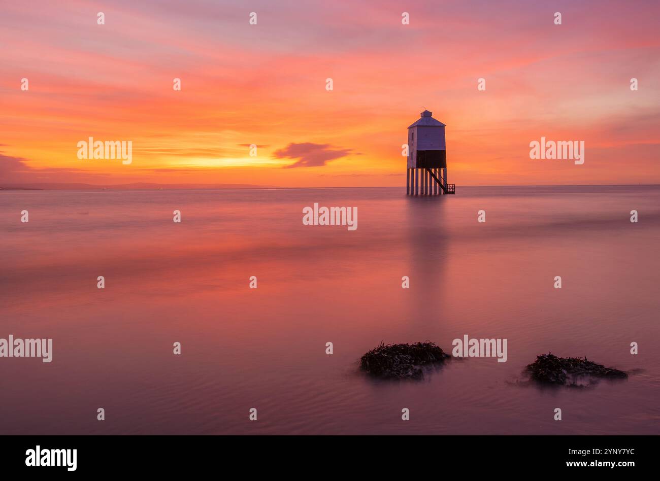 Tramonto rosso a Burnham on Sea Foto Stock