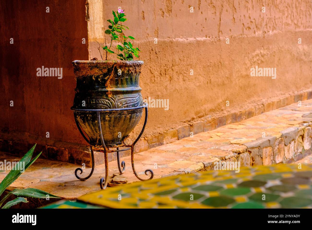 Stile marocchino - all'interno di un Riad in Marocco Foto Stock