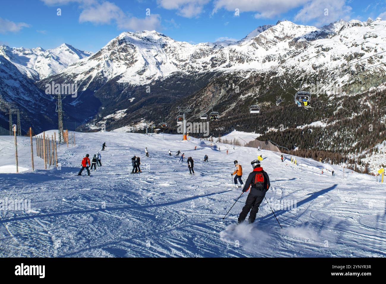 Piste da sci nella stazione sciistica di Valmalenco Foto Stock