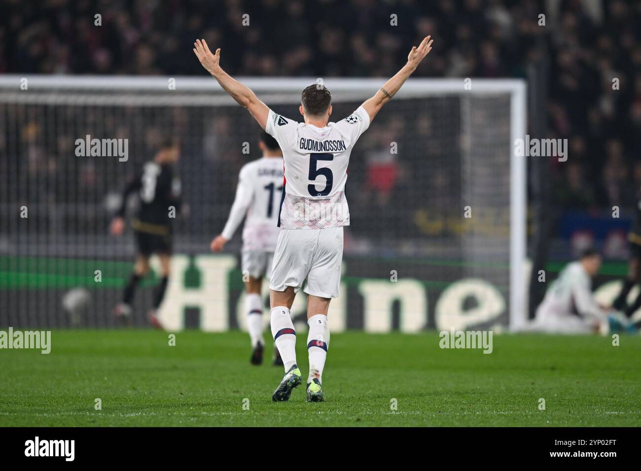 Lillaâs Gabriel Gudmundsson mostra la sua delusione durante la partita di calcio Bologna FC vs LOSC Lille, UEFA Champions League a Bologna, Italia, novembre 27 2024 Foto Stock