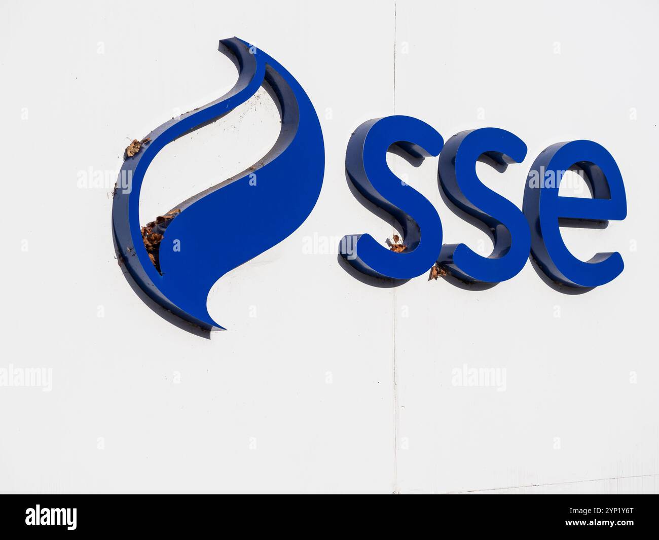 Scottish and Southern Electricity Networks, Logo, Sign, Reading, Berkshire, Inghilterra, Regno Unito, Gran Bretagna. Foto Stock