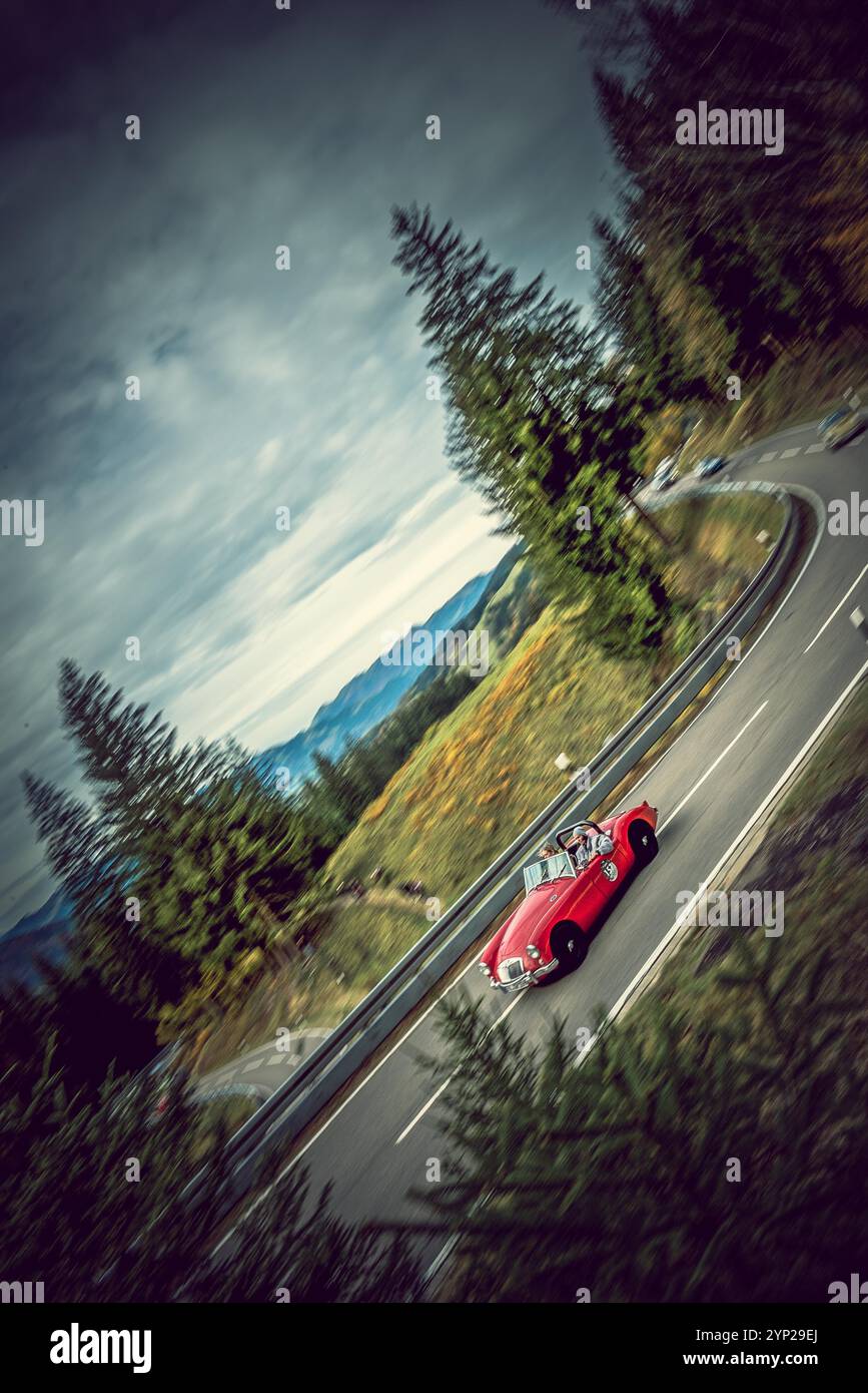 Alla gara di auto d'epoca, Jochpass Oldtimer Memorial, Germania Foto Stock