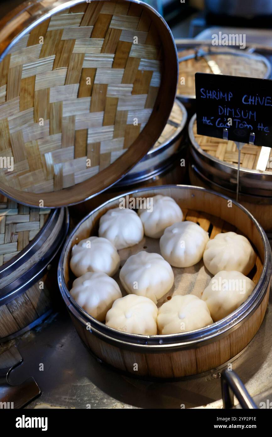 Vari Dim sum in ciotola al vapore di bambù, ho chi Minh City, Vietnam, Indocina, Sud-est asiatico, Asia, Asia Foto Stock
