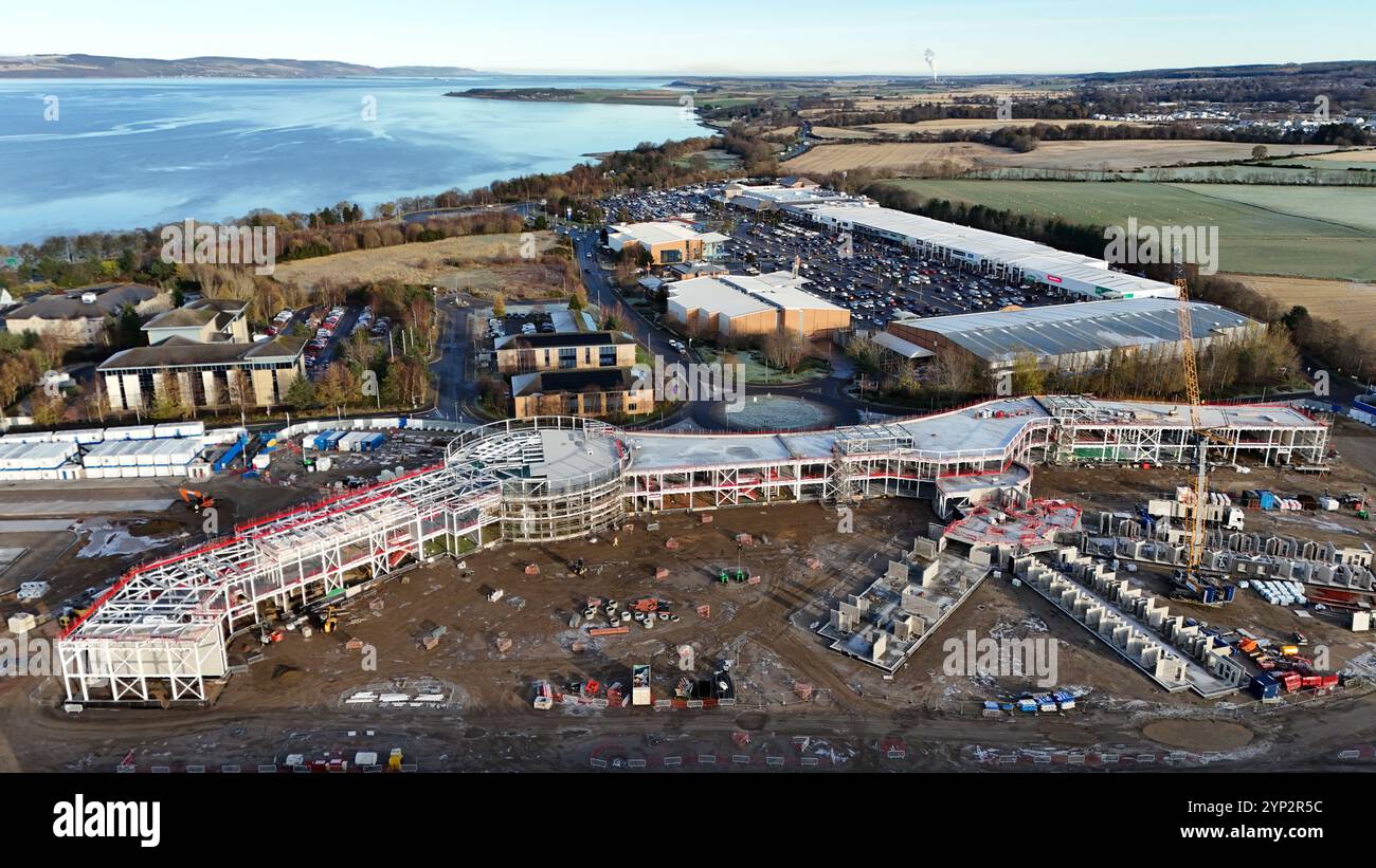 Inverness, Regno Unito. 28 novembre 2024. Cantiere della nuova prigione di HMP Highland a Inverness, vicino al più grande parco commerciale della città a Eastfield. L'attuale prigione di Porterfield ha una capacità progettuale di 93 persone, ma oggi ospita 108 prigionieri. La nuova prigione ha una capacità progettuale di 200 persone e si prevede che aprirà nel 2026 al costo di 209 milioni di sterline. Crediti: Andrew Smith/Alamy Foto Stock
