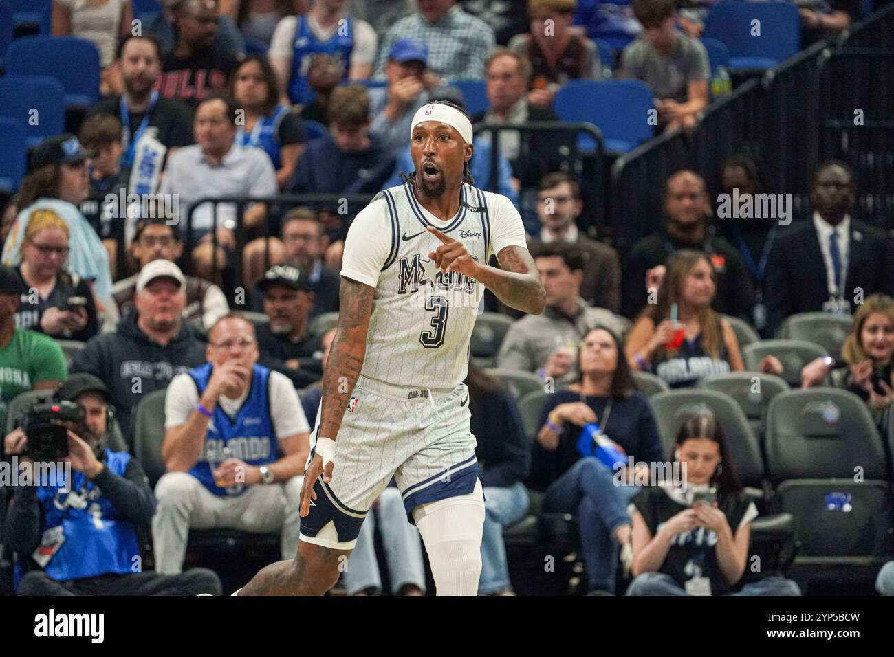 Orlando, Florida, Stati Uniti, 27 novembre 2024, Orlando Magic's Kentavious Caldwell-Pope 33 al Kia Center. (Foto: Marty Jean-Louis/Alamy Live News Foto Stock