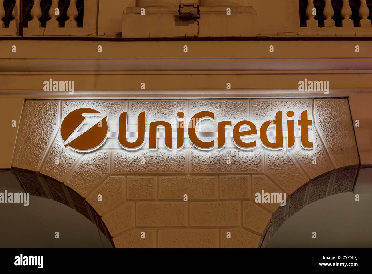 UniCredit firma bancaria, gruppo bancario internazionale. Economia e finanza. Treviso, Veneto, Italia, Europa, Unione europea, UE. Primo piano Foto Stock