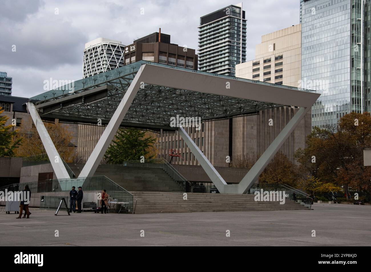 Star Stage presso Nathan Phillips Square in Queen Street West nel centro di Toronto, Ontario, Canada Foto Stock