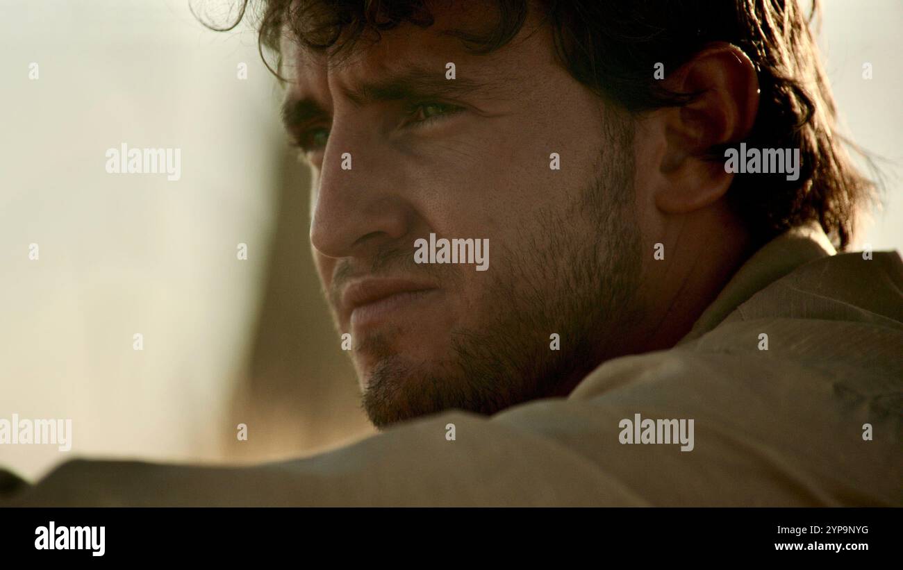 PAUL MESCAL in FOE (2023), diretto da GARTH DAVIS. Credito: AMAZON STUDIOS / album Foto Stock