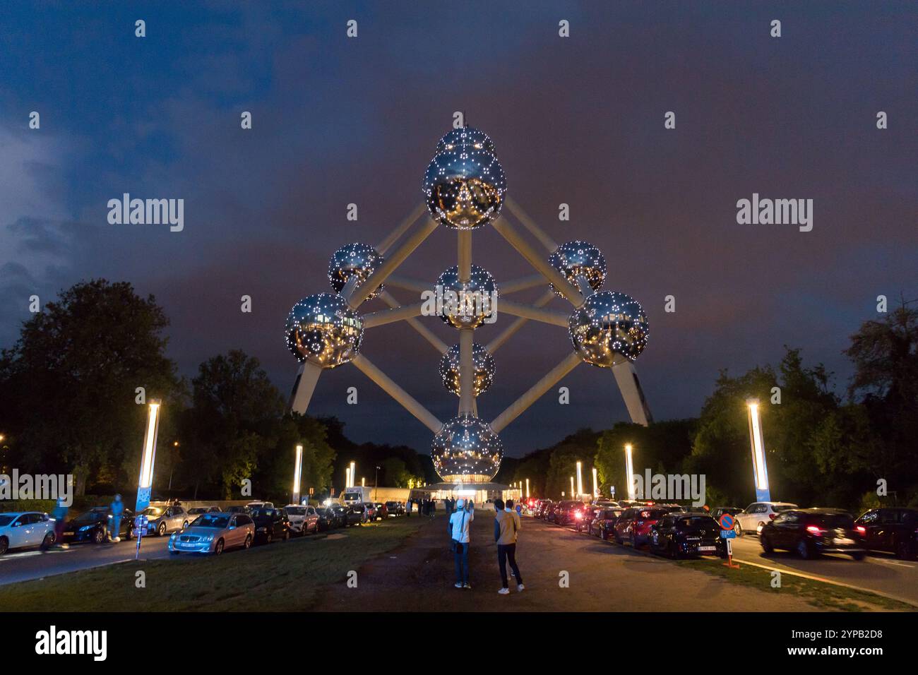 Atomium costruito per il 1958 Fiera mondiale di Bruxelles (Expo 58) su Plateau du Heysel / Heizel a Bruxelles, Belgio © Wojciech Strozyk / Alamy Stock Photo Foto Stock