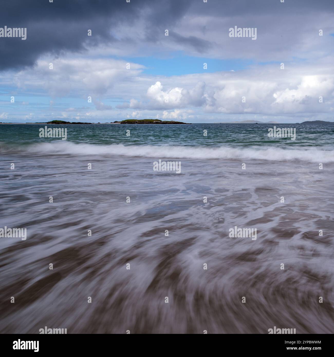 contea di beach surf, galway Foto Stock