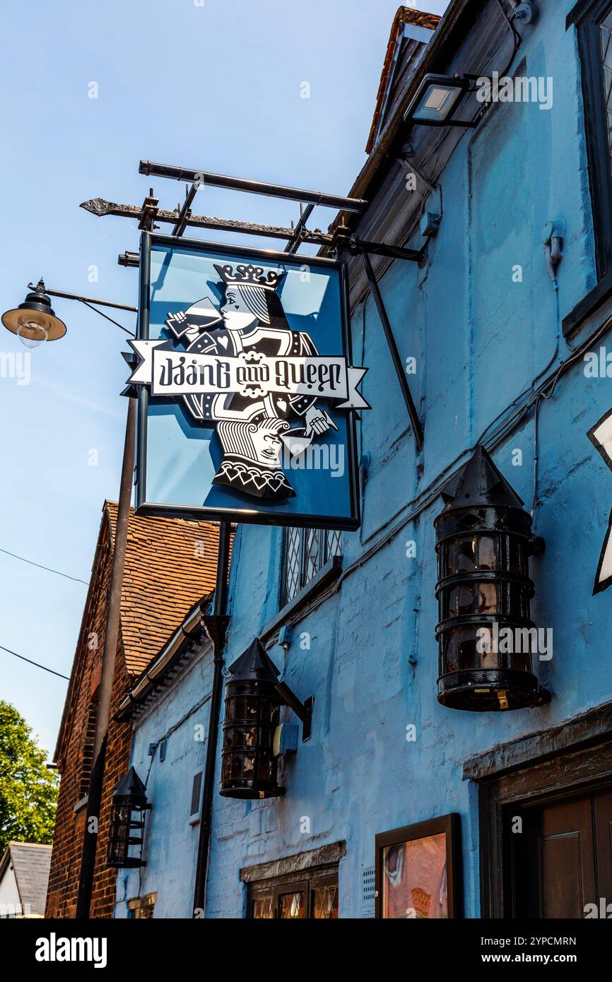 Firma per il pub King and Queen, Wendover, Buckinghamshire, Inghilterra Foto Stock
