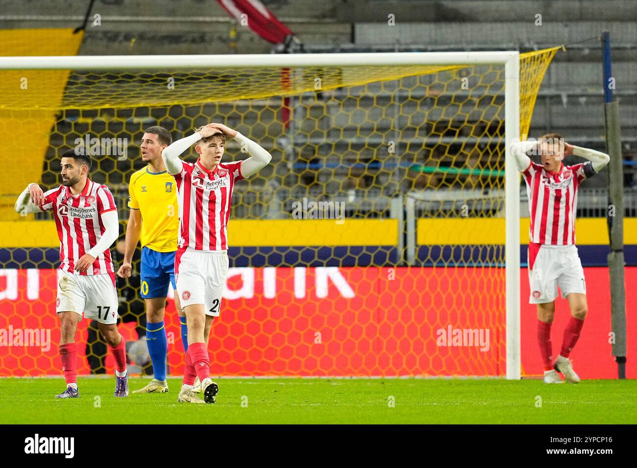 Broendby, Danimarca. 29 novembre 2024. Broendby IF moeder AAB i Superligaen paa Broendby Stadion fredag den 29. novembre 2024 credito: Ritzau/Alamy Live News Foto Stock