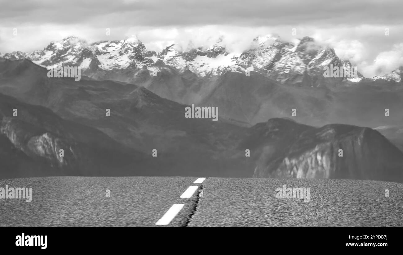 Strada con barre Des Ècrins sullo sfondo, montagne innevate nelle Alpi francesi, monocromatiche, in bianco e nero, panorama, 16:9 Foto Stock