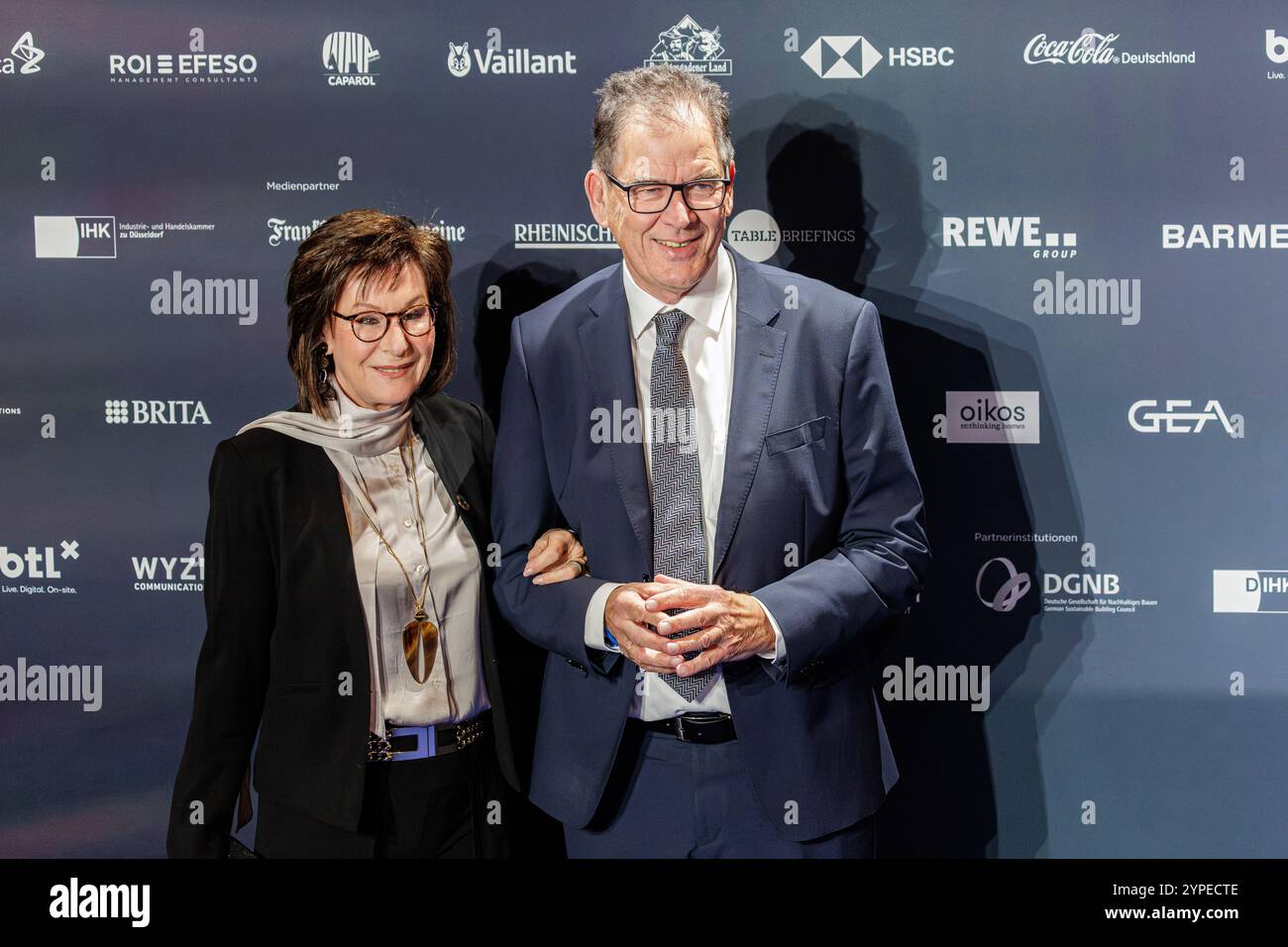 29.11.2024. Düsseldorf. Zum 17. Mal werden gemeinsam mit der Bundesregierung und weiteren Partnern im Düsseldorfer MARITIM Hotel Vorreiter:innen der N Foto Stock