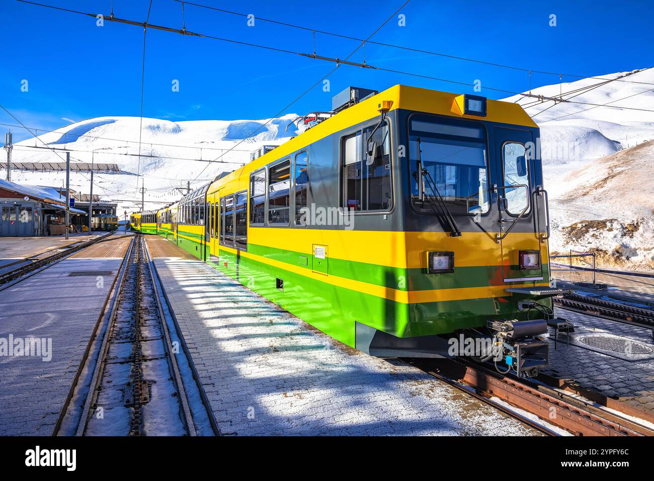 Kleine Scheidegg ferrovia fino al picco di Jungfraujoch, regione svizzera dell'Oberland Berner Foto Stock
