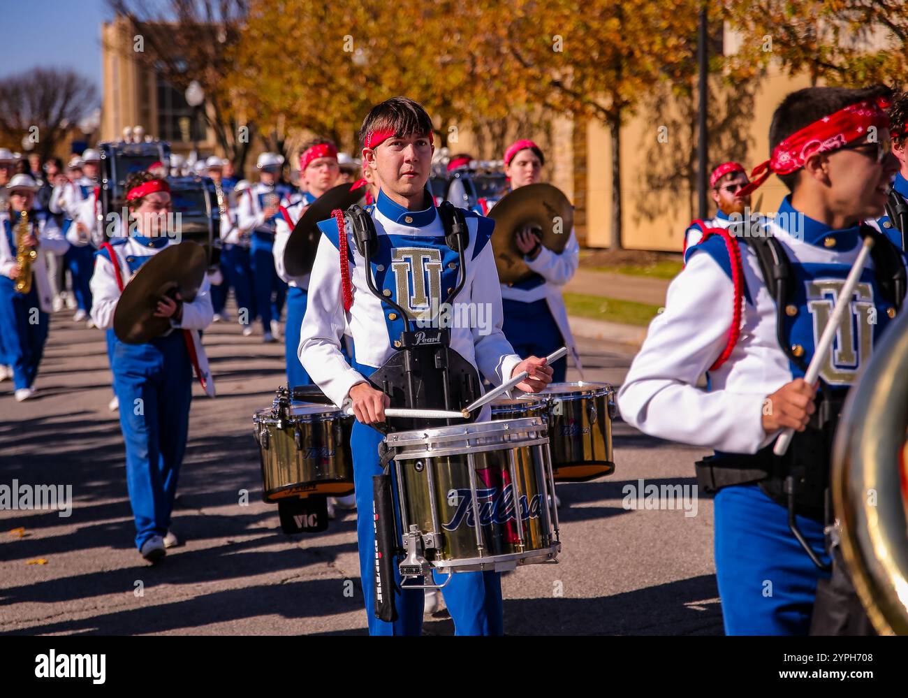 30 novembre 2024:.la band di Tulsa Golden Hurricane gioca per i tifosi durante la camminata dei giocatori prima della partita di calcio NCAA tra la Florida Atlantic University e l'Università di Tulsa allo H.A. Chapman Stadium di Tulsa, Oklahoma. Ron Lane/CSM Foto Stock