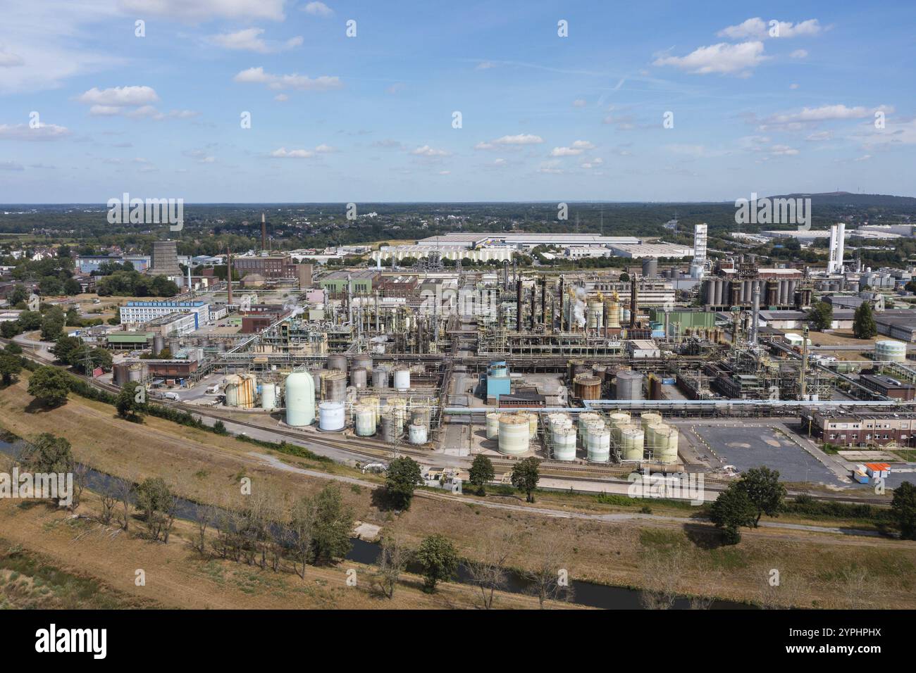Air liquide gestisce diversi impianti nel parco chimico di OQ Chemicals nella città di Oberhausen: Impianti di separazione dell'aria e di liquefazione per aria ga Foto Stock