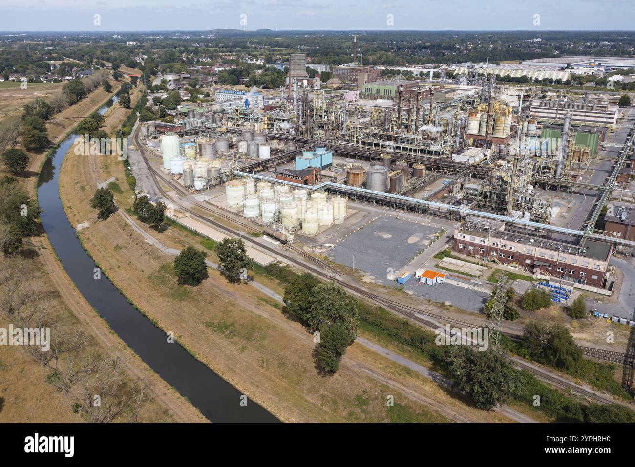 Air liquide gestisce diversi impianti nel parco chimico di OQ Chemicals nella città di Oberhausen: Impianti di separazione dell'aria e di liquefazione per aria ga Foto Stock