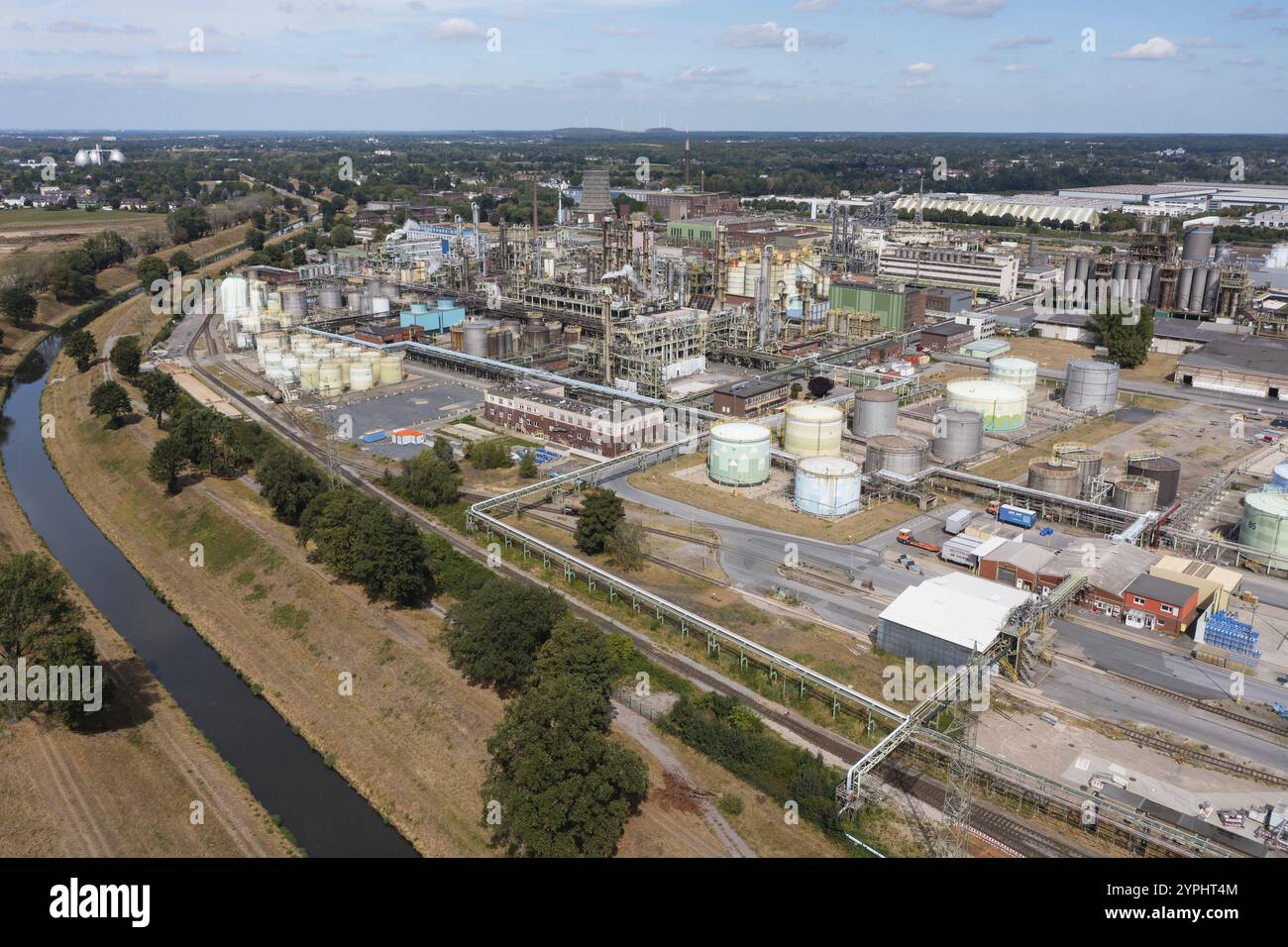 Air liquide gestisce diversi impianti nel parco chimico di OQ Chemicals nella città di Oberhausen: Impianti di separazione dell'aria e di liquefazione per aria ga Foto Stock