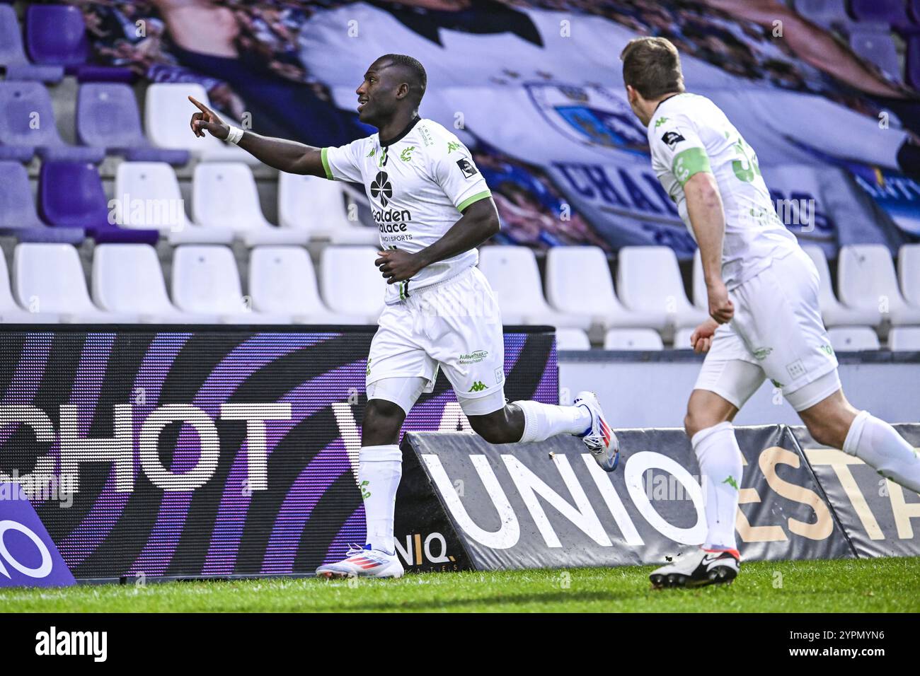 Kevin Denkey di Cercle festeggia dopo aver segnato nel corso di una partita di calcio tra Beerschot va e Cercle Brugge, domenica 01 dicembre 2024 ad Anversa, il giorno 16 della stagione 2024-2025 della "Jupiler Pro League" prima divisione del campionato belga. BELGA FOTO TOM GOYVAERTS Foto Stock