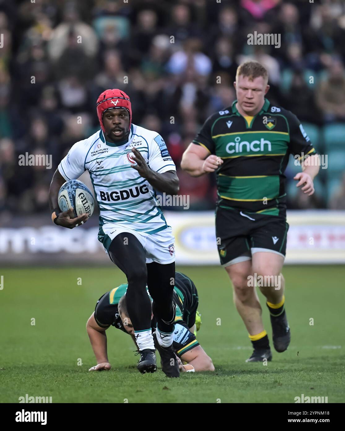 Christian Wade di Gloucester in azione durante la Gallagher Premiership Rugby match tra Northampton Saints e Gloucester Rugby al cinch Stadium il 30 novembre 2024 a Londra, Inghilterra. Foto Stock