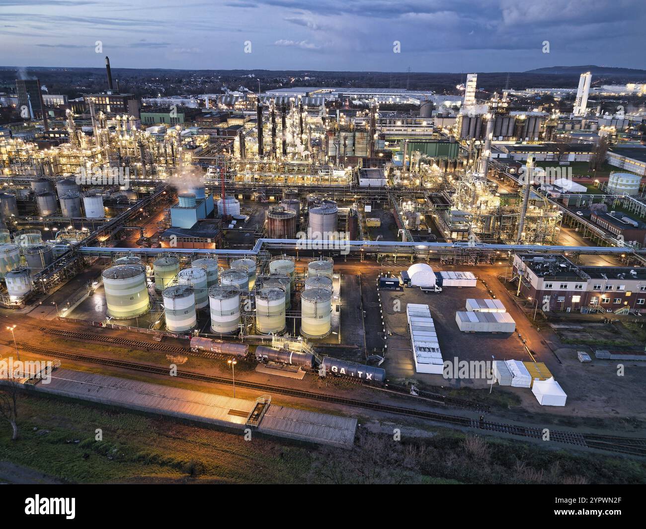 AirLiquide gestisce diversi impianti presso il parco chimico OQ Chemicals nella città di Oberhausen: Impianti di separazione dell'aria e di liquefazione per gas atmosferici ( Foto Stock