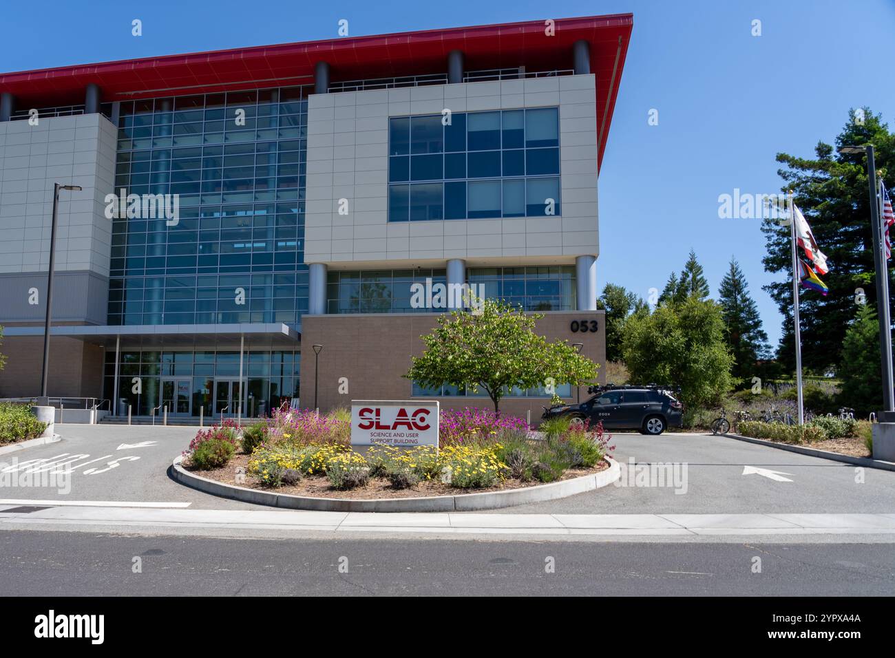 Menlo Park, California, USA - 8 giugno 2023: Stanford Linear Accelerator Center (SLAC) Science and User Support Building a Menlo Park, California Foto Stock