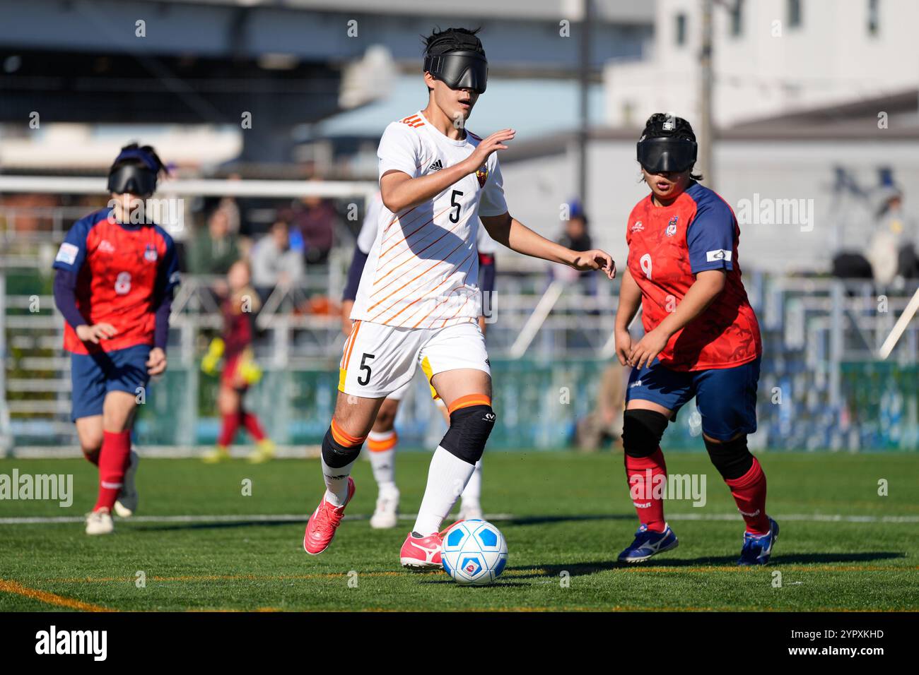 Tokyo, Giappone. 1 dicembre 2024. Ryoya Kondo (buen cambio) calcio cieco : partita LIGA.i tra Saitama T.. Wings 1-0 buen cambio yokohama al Fukushi Enterprise Sumida Field durante la LIGA.i Blind Soccer Top League 2024 a Tokyo, Giappone . Crediti: SportsPressJP/AFLO/Alamy Live News Foto Stock
