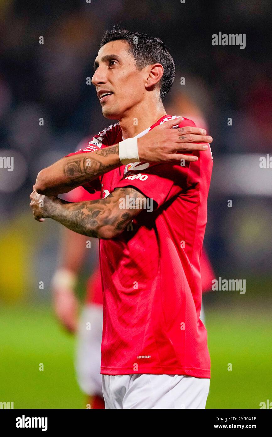 Arouca, Portogallo. 1 dicembre 2024. Estádio Municipal de Arouca AROUCA, PORTOGALLO - 01 DICEMBRE: Ángel di María del SL Benfica celebra il suo gol durante la partita della Liga Portugal Betclic Matchweek 12 tra FC Arouca e Sport Lisboa e Benfica all'Estádio Municipal de Arouca il 1 dicembre 2024 ad Arouca, Portogallo. (Pedro Loureiro/SPP) credito: SPP Sport Press Photo. /Alamy Live News Foto Stock