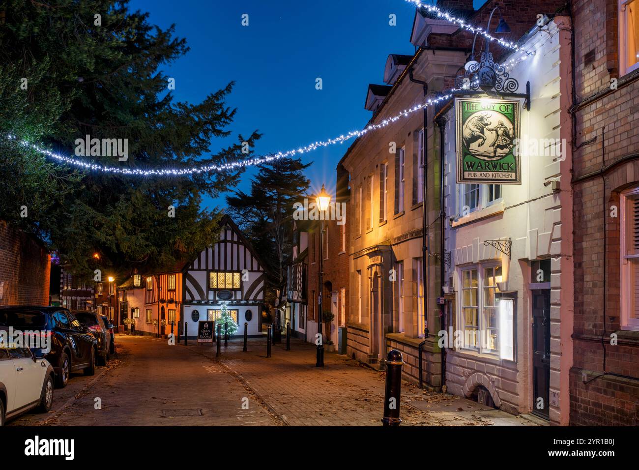 Castle Street a Natale. Warwick, Warwickshire, Inghilterra Foto Stock