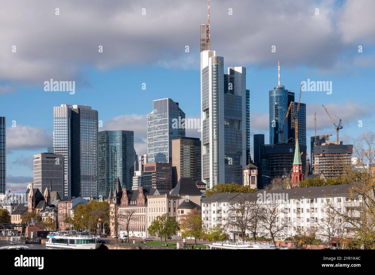 Skyline della città, Francoforte, Germania Foto Stock