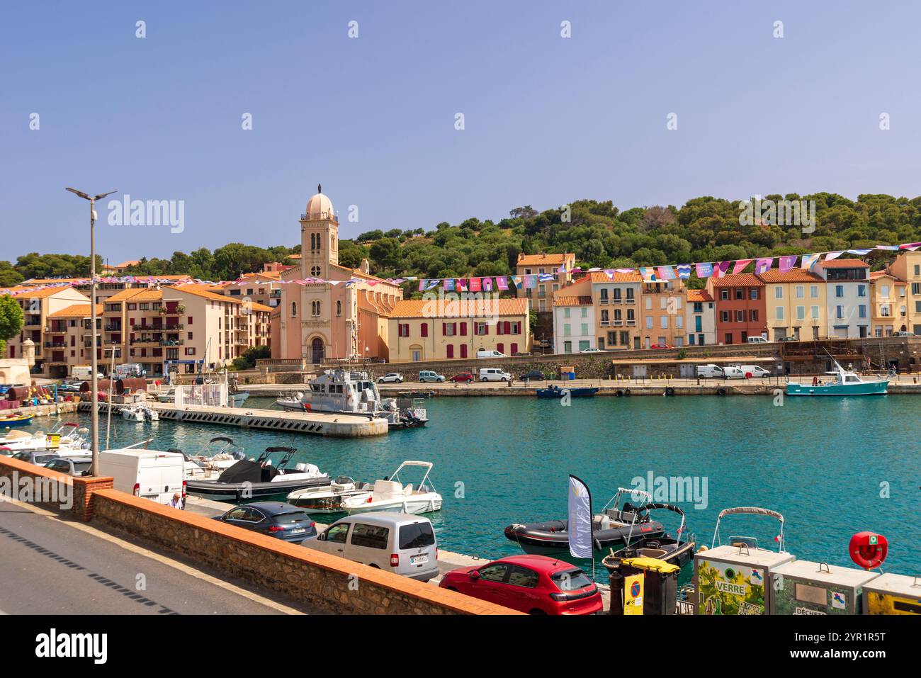 Vista di Eglise Notre Dame de Bonne Nouvelle, Port Vendres, Pyrenees Orientales, Roussillon, Occitanie, Francia, Europa Foto Stock