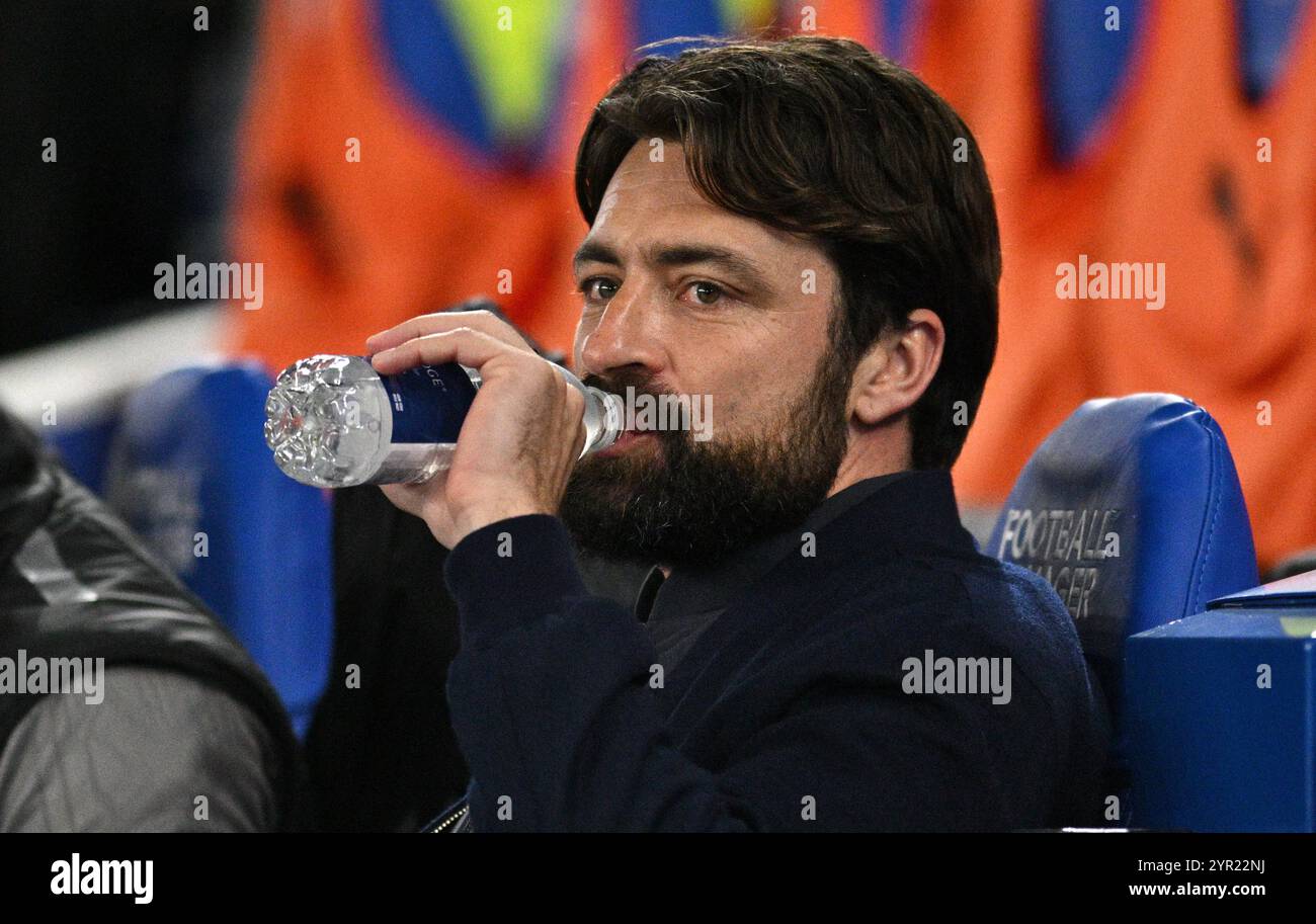 Il manager del Southampton Russell Martin durante la partita di Premier League tra Brighton e Hove Albion e Southampton all'American Express Stadium di Brighton, Regno Unito - 29 novembre 2024 - foto Simon Dack / Telephoto Images solo uso editoriale. Niente merchandising. Per le immagini di calcio si applicano restrizioni fa e Premier League inc. Non è consentito l'utilizzo di Internet/dispositivi mobili senza licenza FAPL. Per ulteriori dettagli, contattare Football Dataco Foto Stock