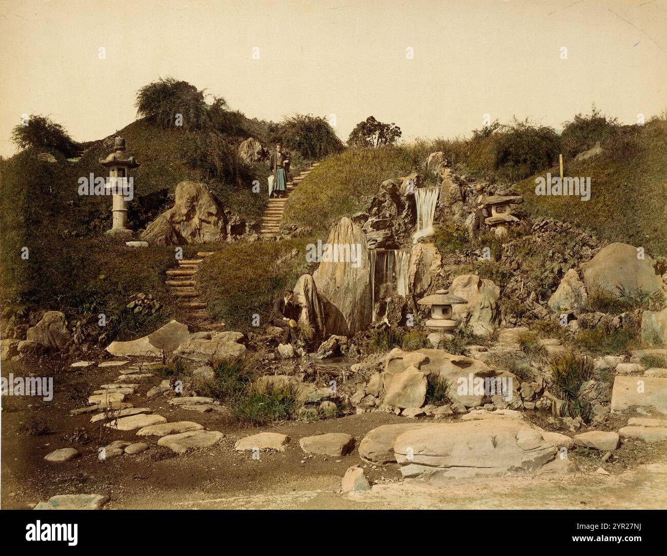 Il giardino di Mikado. Japan Archive Photograph, albumen Silver print, a mano, circa 1865 Foto Stock